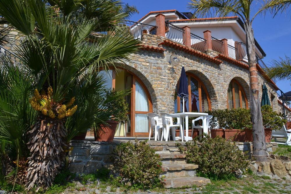 Le Terrazze Appartamenti Vacanze Sanremo Exterior foto