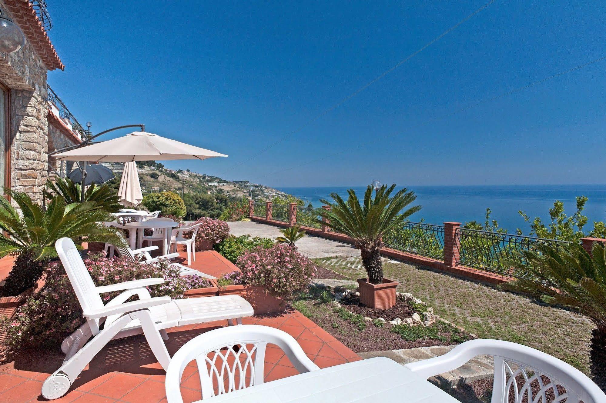 Le Terrazze Appartamenti Vacanze Sanremo Exterior foto