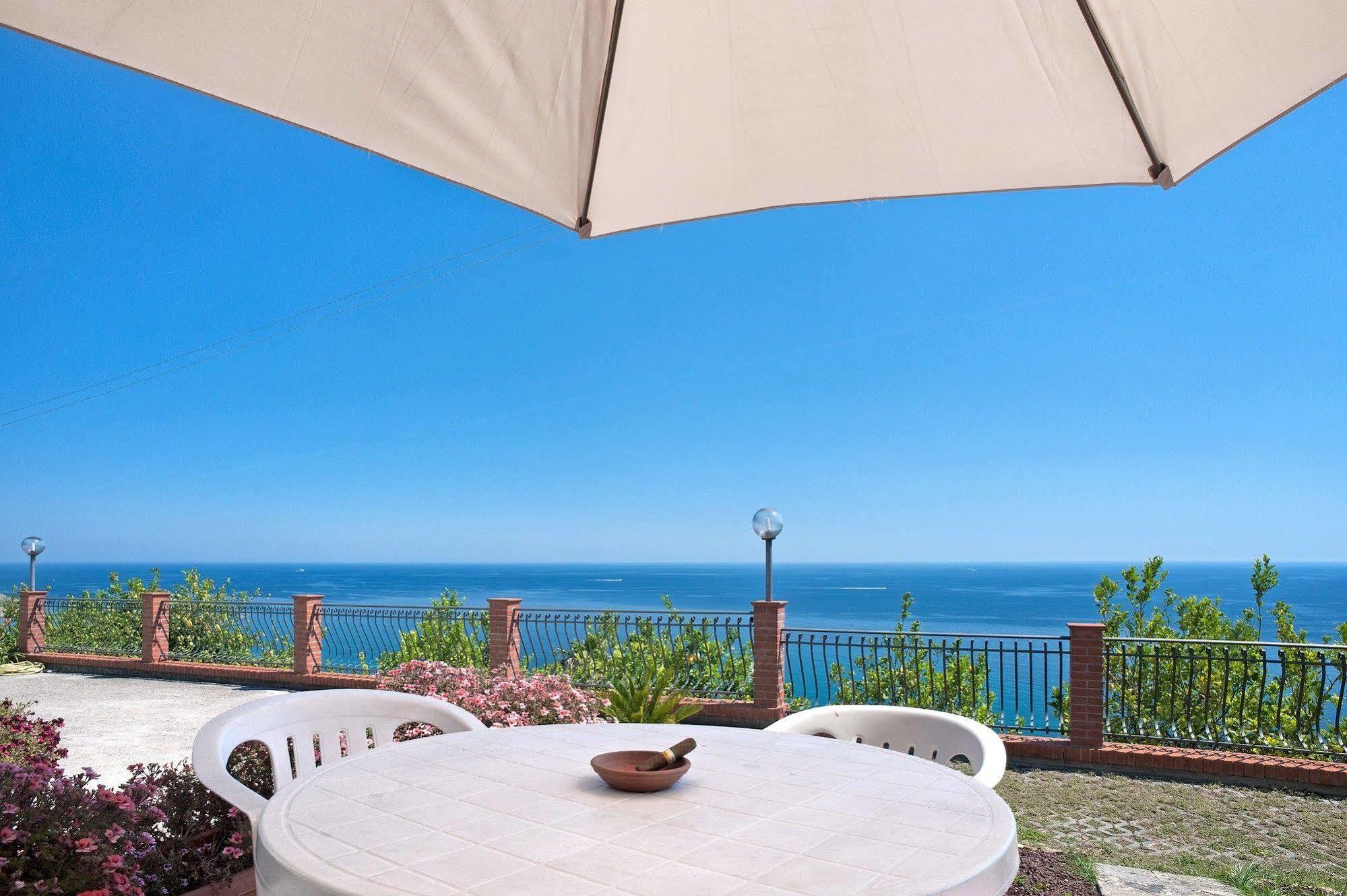 Le Terrazze Appartamenti Vacanze Sanremo Exterior foto